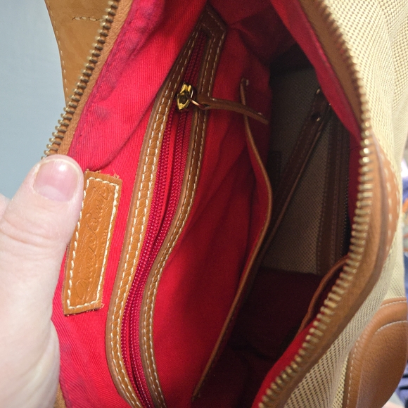 Dooney & Bourke Tan and Brown Shoulder Bag - Picture 3 of 12